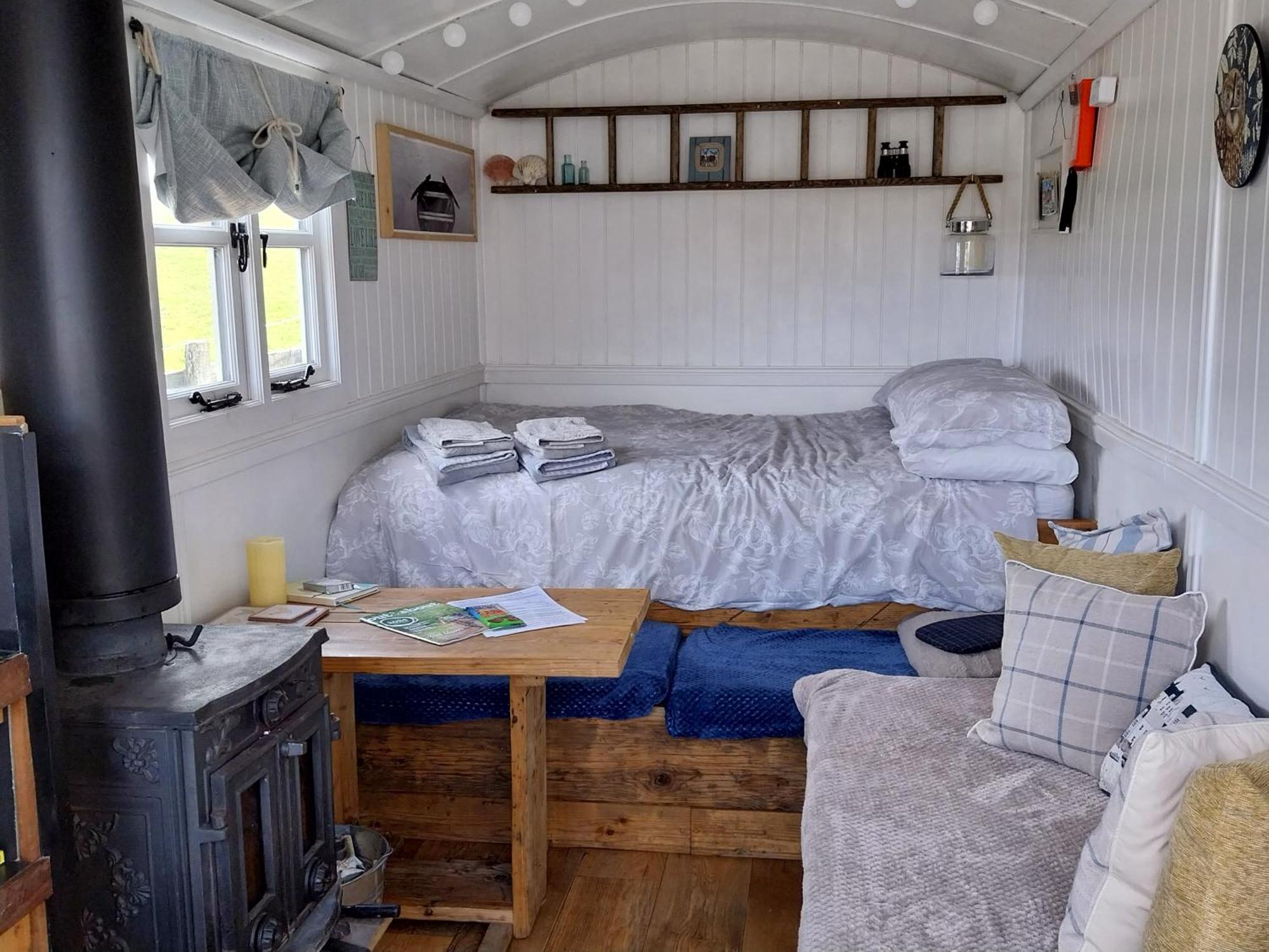Meadowbeck - Shepherd Huts Fylingdales Dış mekan fotoğraf