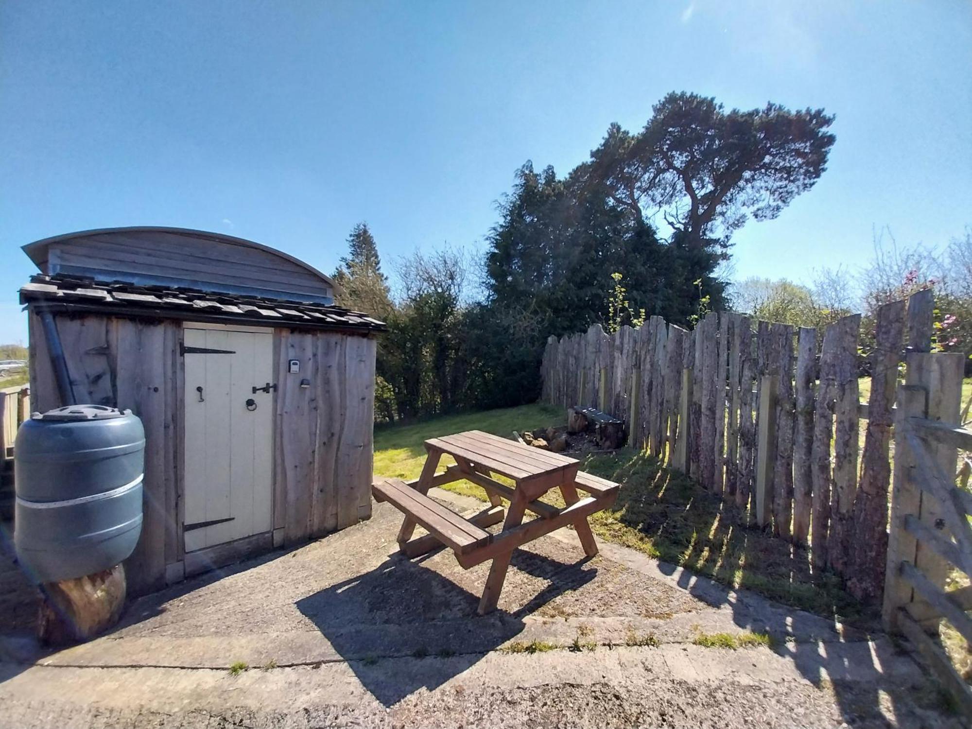 Meadowbeck - Shepherd Huts Fylingdales Dış mekan fotoğraf